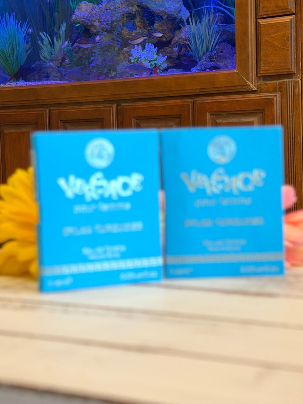 🎁5 For $25 Versace Dylan Turquoise Pour Femme Spray Card 1 ml 2X